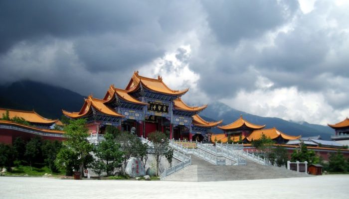 китай