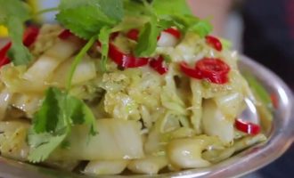 Салат с китайской капустой