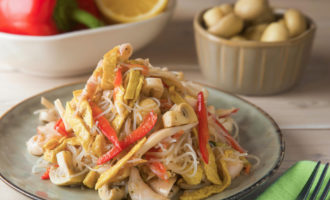 фунчоза с кальмарами