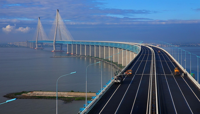 Самый длинный мост в Китае