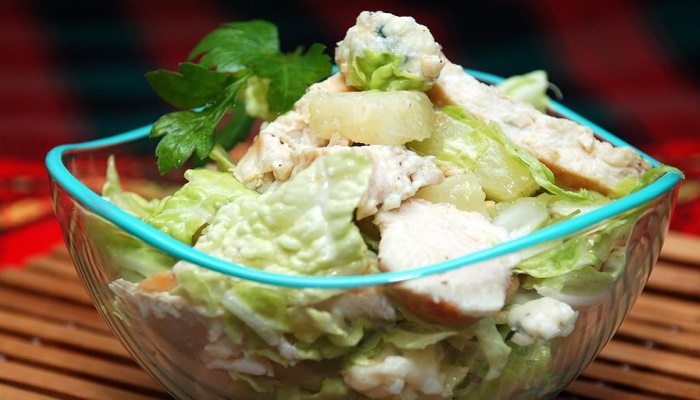 Салат из китайской капусты