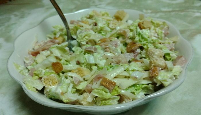 Салат из китайской капусты